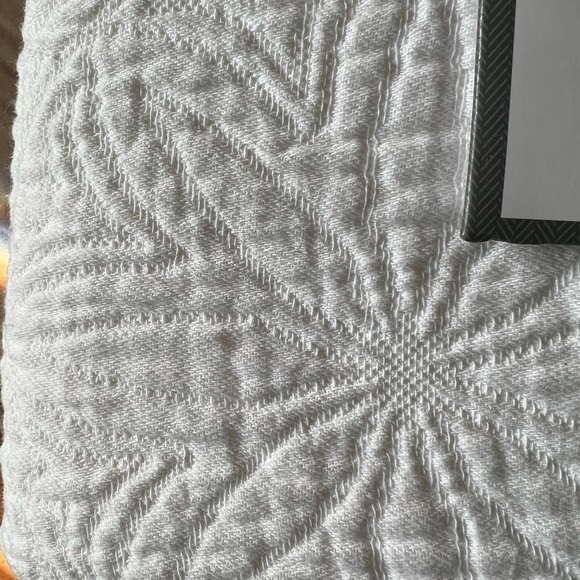 Threshold Bedding King Matelasse Medallion Comforter Sham Set